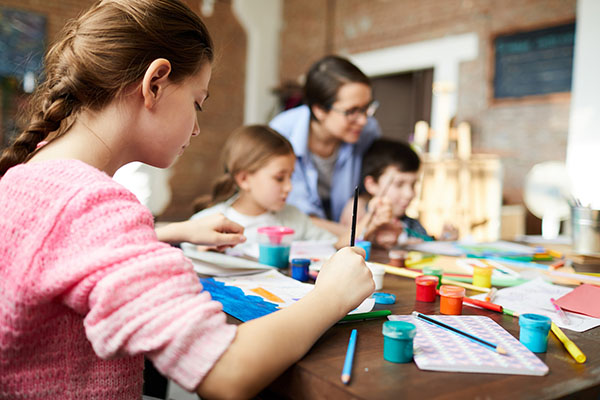 Children Painting