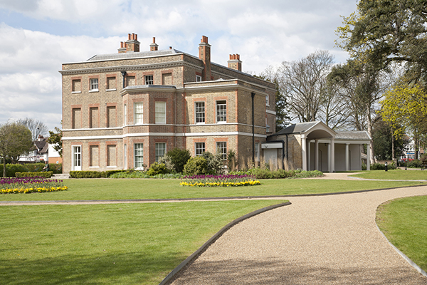 Valentines Mansion gardens