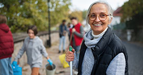 Volunteering in the street