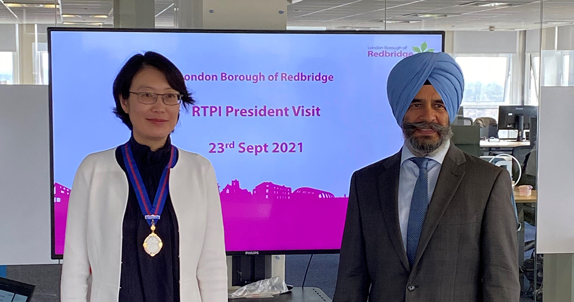 Leader of Redbridge Council with president of RTPI