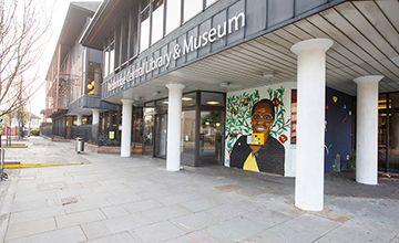 External picture of Central Library