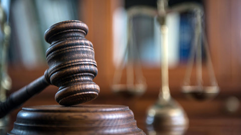 gavel in court